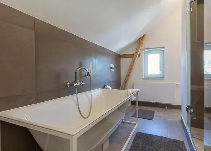 Hues Elsbe Westerland